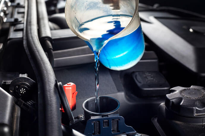 Kiểm tra và thay nước mát trên xe ô tô: Hướng dẫn chi tiết từ A đến Z
