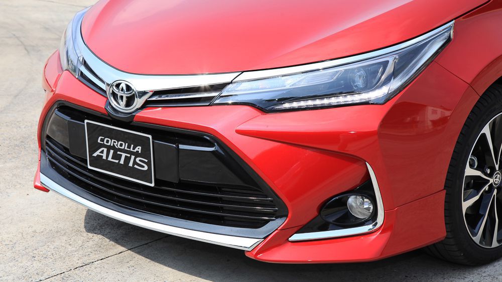 Toyota Corolla Altis 2021 giá lăn bánh 32023 TSKT đánh giá chi tiết