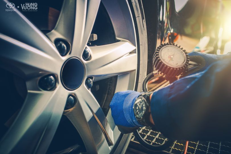 Vị Trí An Toàn Để Đặt Con Đội Thay Lốp Dự Phòng